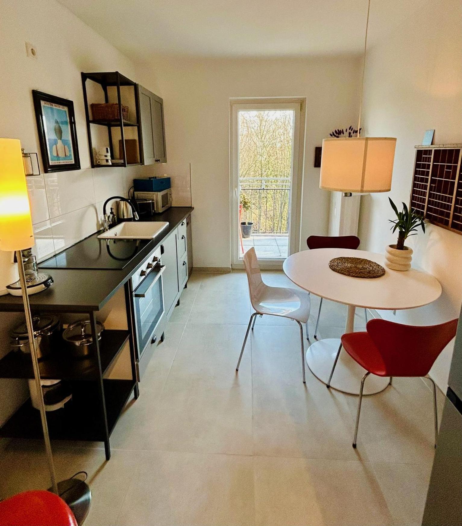 Feelslikehome - Wunderschoene Und Zentrale Wohnung Mit Balkon&Parkplatz Bochum Exterior foto