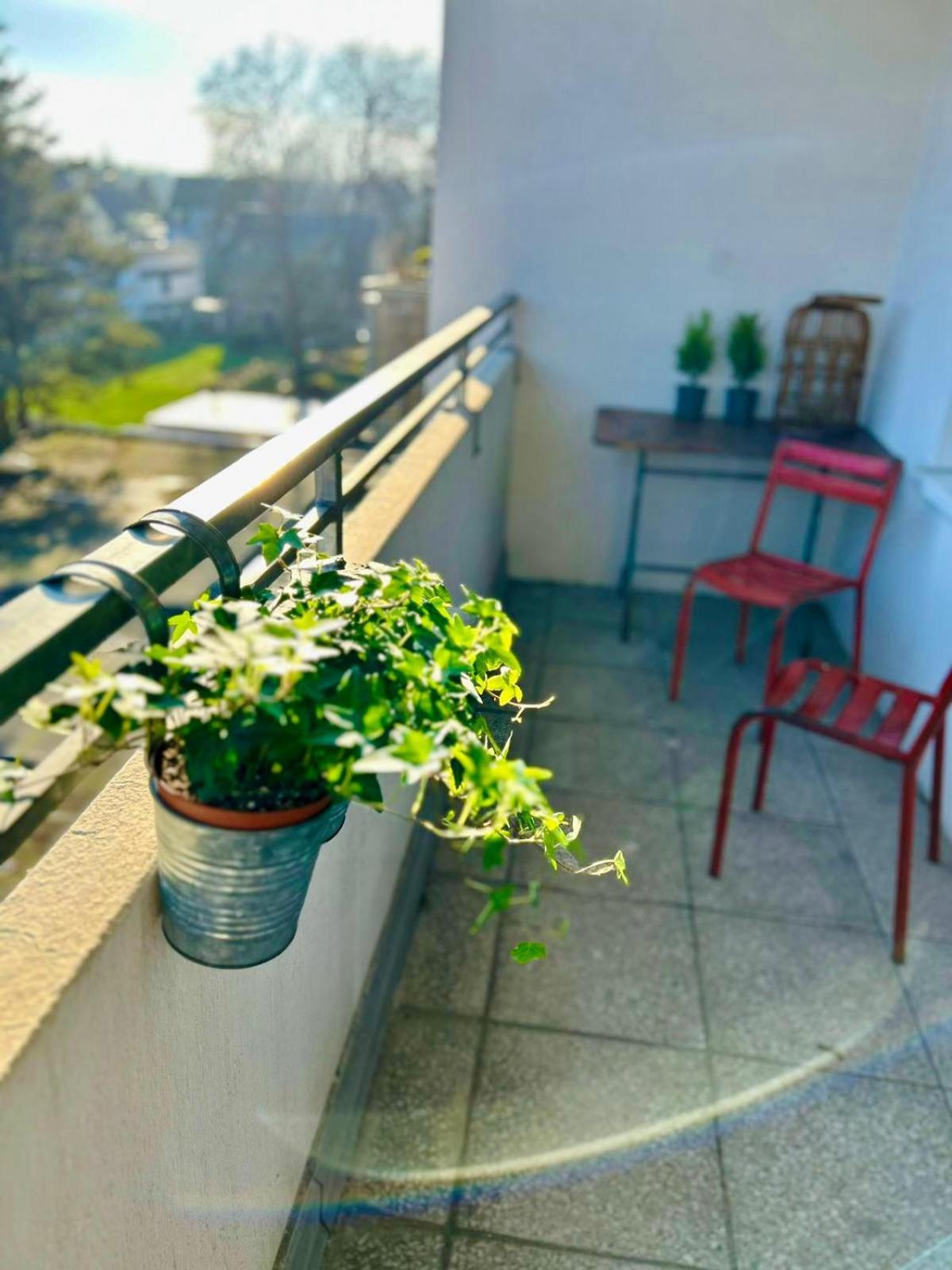 Feelslikehome - Wunderschoene Und Zentrale Wohnung Mit Balkon&Parkplatz Bochum Exterior foto